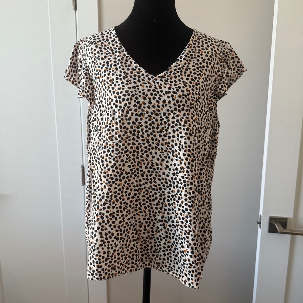 OLD NAVY LEOPARD TOP SIZE L